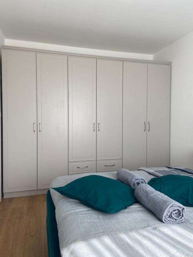 Focus Apartament Floreşti Zewnętrze zdjęcie